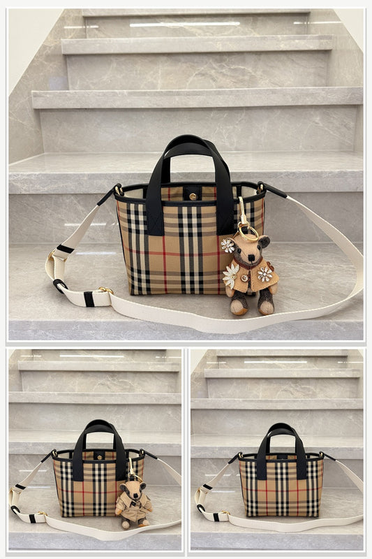 Burberry Bags 176