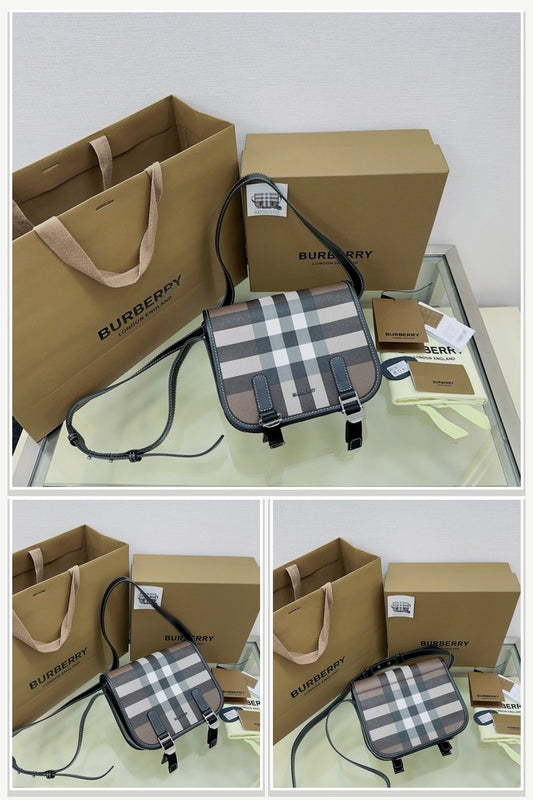 Burberry Bags 231