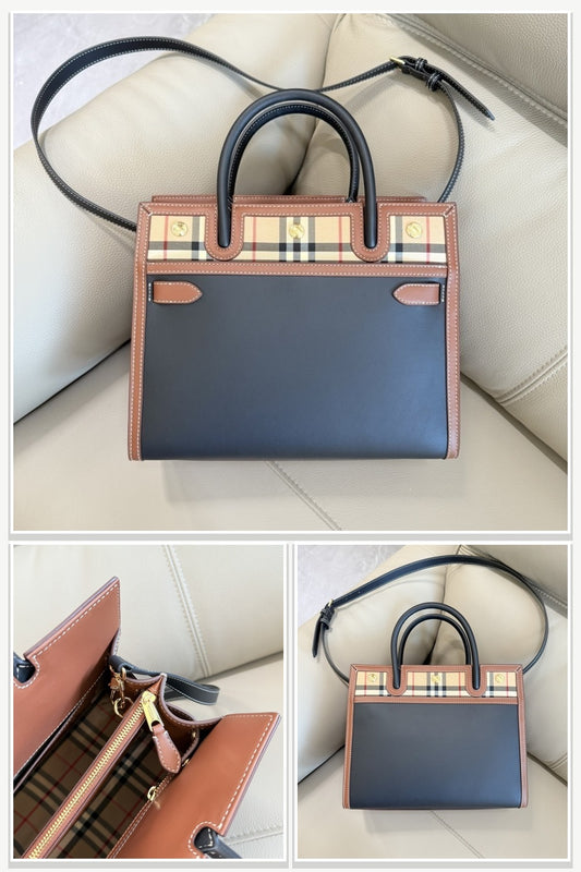 Burberry Bags 320