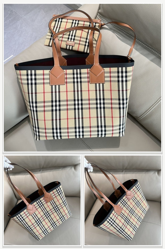 Burberry Bags 330