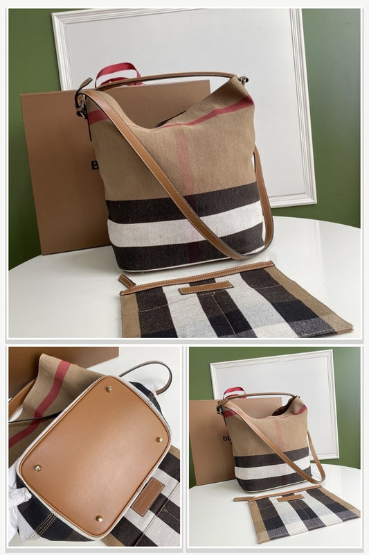 Burberry Bags 352