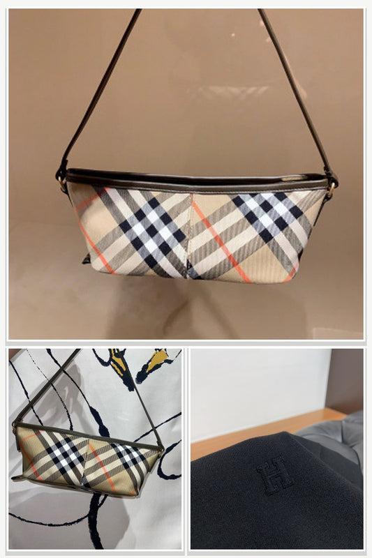 Burberry Bags 401