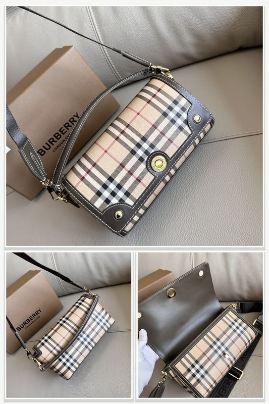 Burberry Bags 407